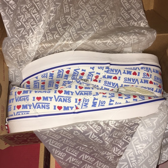 Vans Sneakers Authentic Era 8.5 ‘I Heart Vans’ NWT ❤️ - Picture 2 of 4